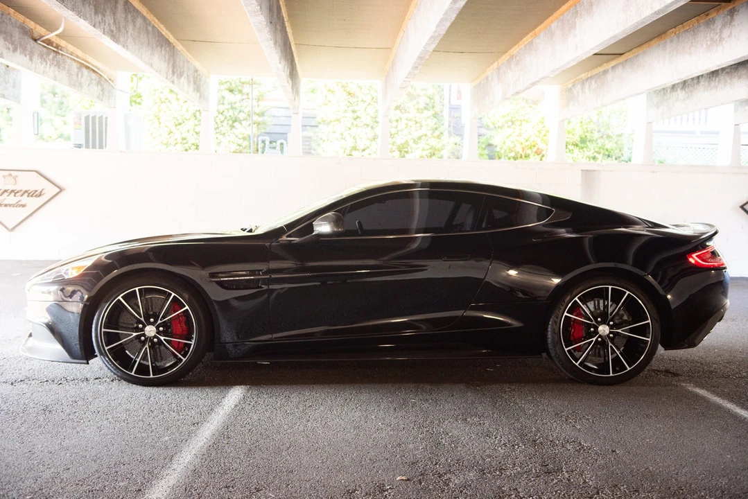 2014 Aston Martin Vanquish 2nd Gen - Image 19 of 31