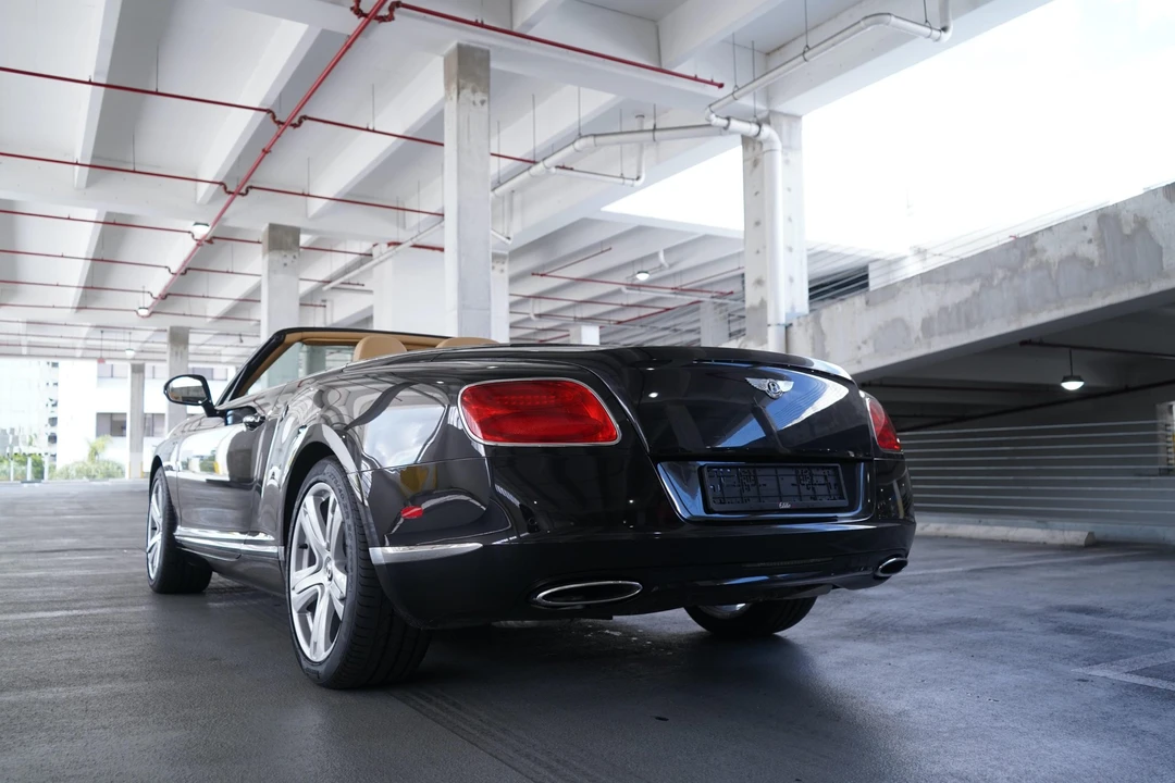 2014 Bentley Continental GTC - Image 18 of 31