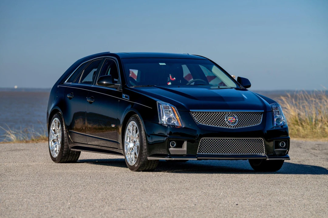 2014 Cadillac CTS-V 3rd Gen - Image 3 of 31