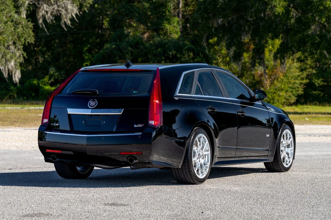 2014 Cadillac CTS-V 3rd Gen - Image 8 of 31