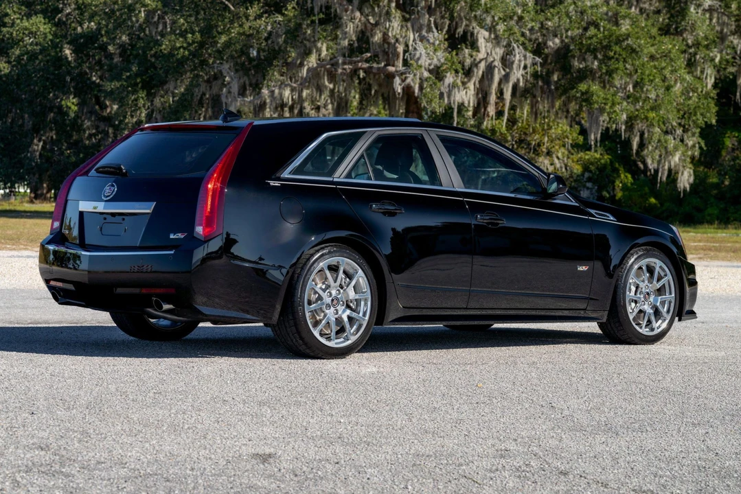 2014 Cadillac CTS-V 3rd Gen - Image 7 of 31
