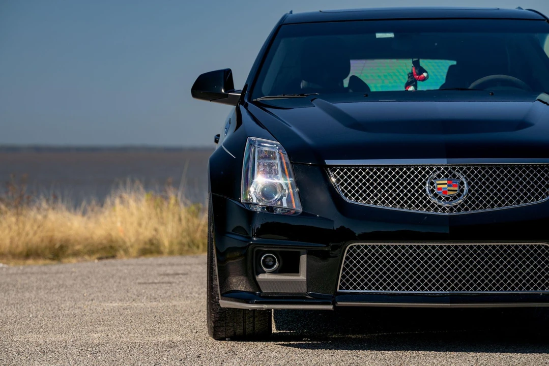 2014 Cadillac CTS-V 3rd Gen - Image 25 of 31
