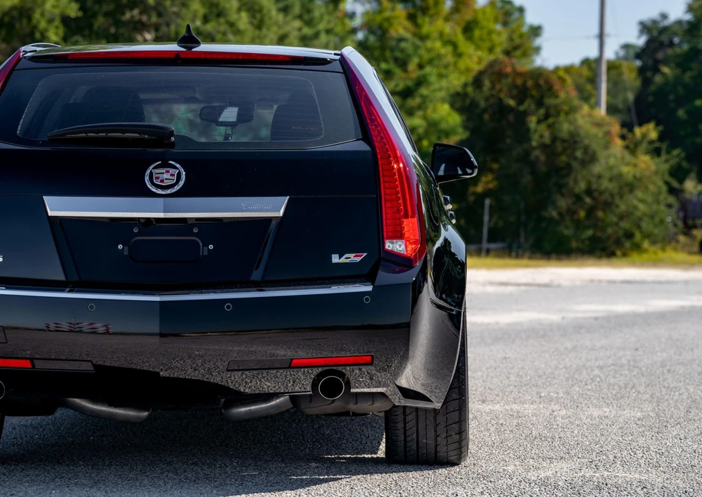2014 Cadillac CTS-V 3rd Gen - Image 30 of 31