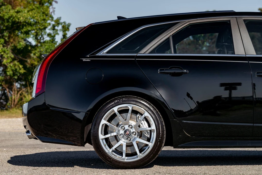 2014 Cadillac CTS-V 3rd Gen - Image 23 of 31