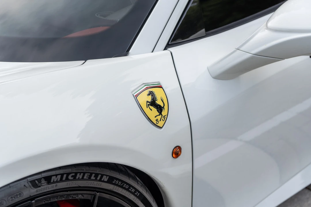 2014 Ferrari 458 Italia - Image 14 of 31