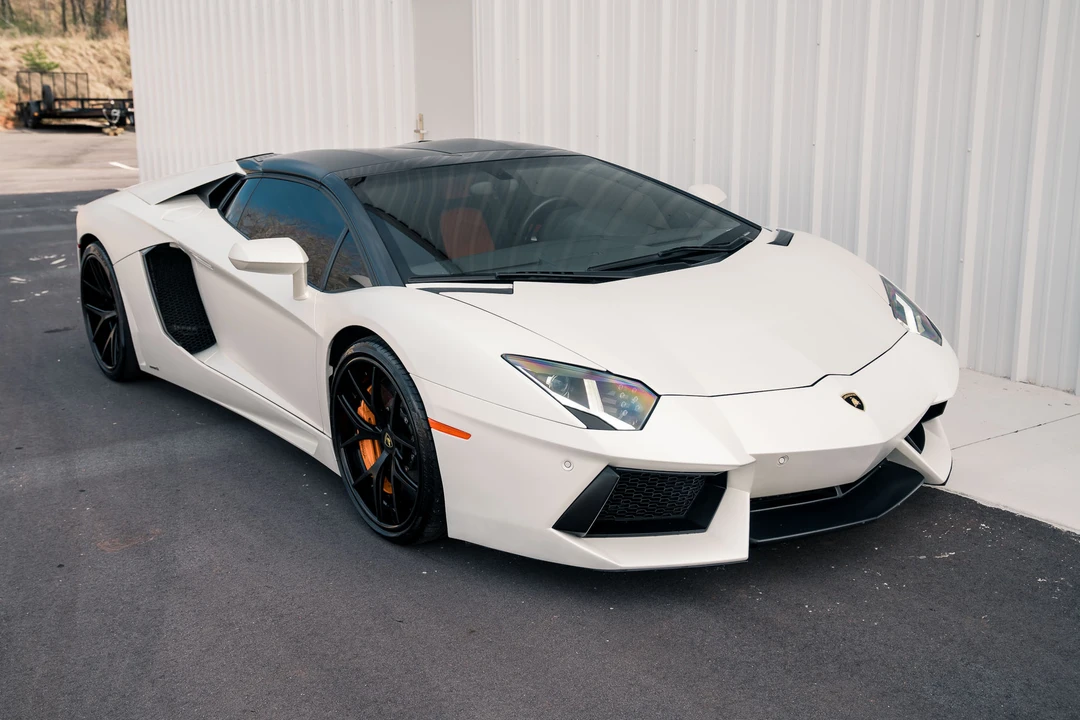 2014 Lamborghini Aventador LP700-4 - Image 10 of 31