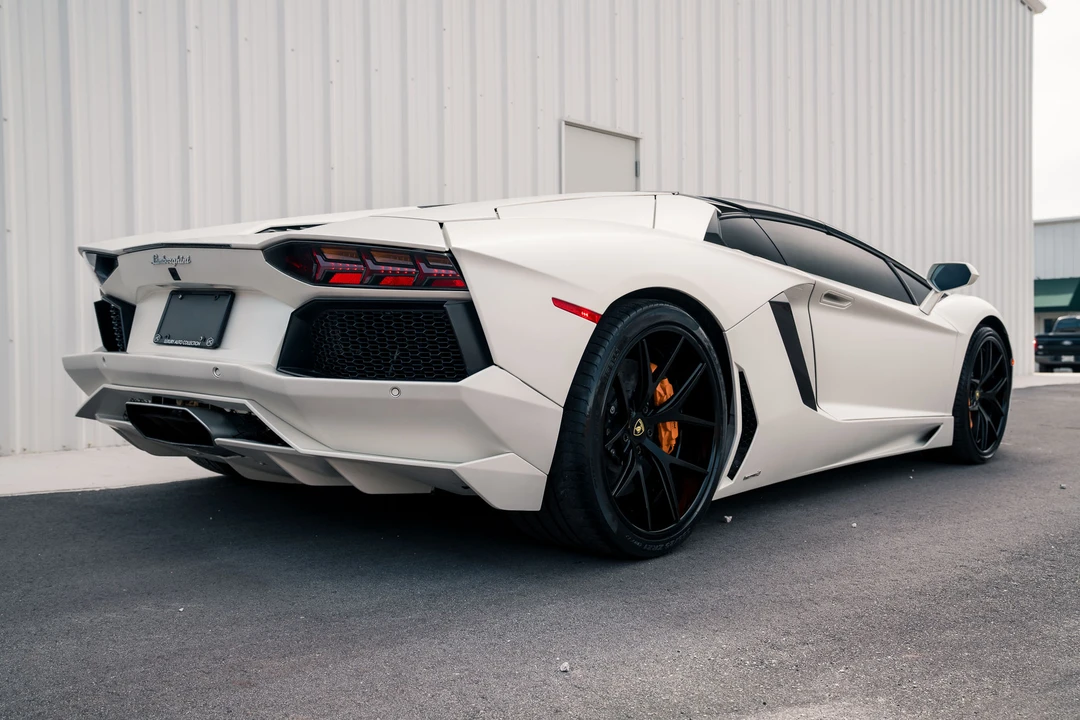 2014 Lamborghini Aventador LP700-4 - Image 22 of 31
