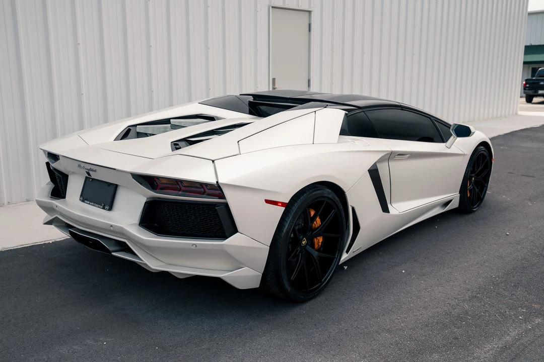 2014 Lamborghini Aventador LP700-4 - Image 21 of 31