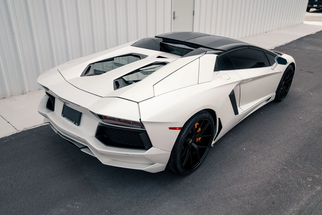 2014 Lamborghini Aventador LP700-4 - Image 20 of 31