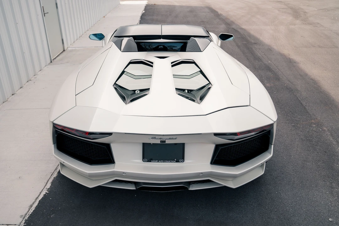 2014 Lamborghini Aventador LP700-4 - Image 24 of 31