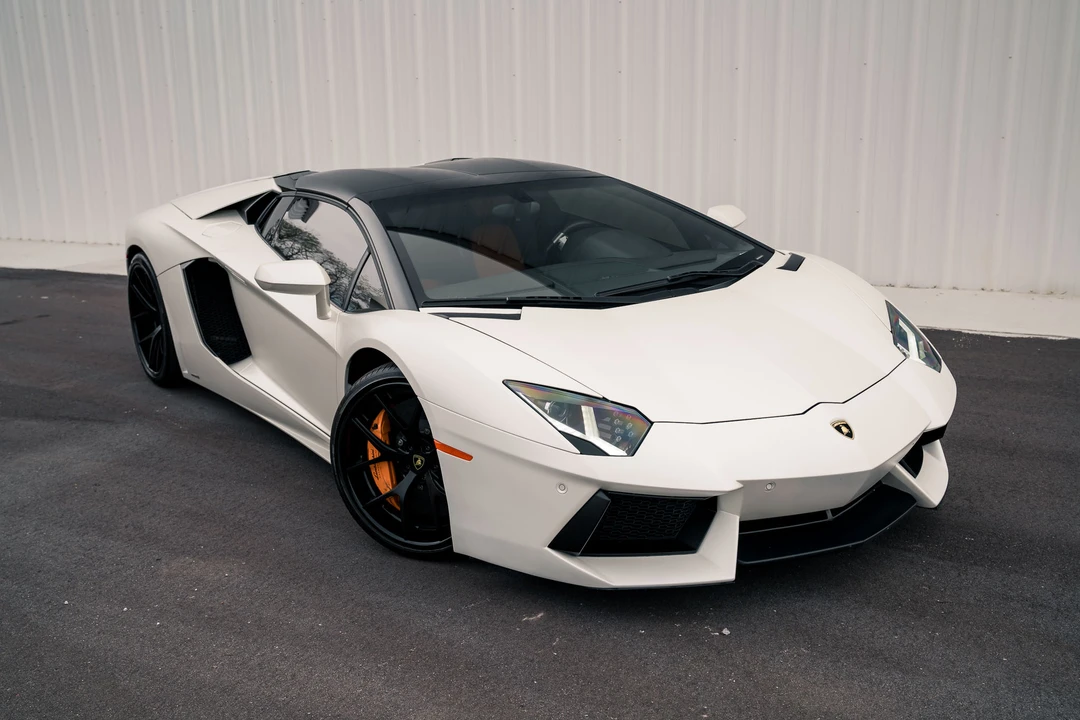 2014 Lamborghini Aventador LP700-4 - Image 11 of 31