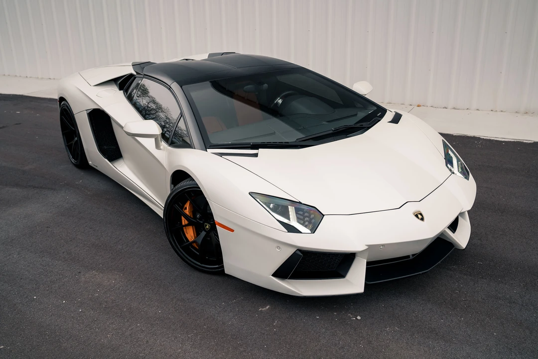 2014 Lamborghini Aventador LP700-4 - Image 8 of 31