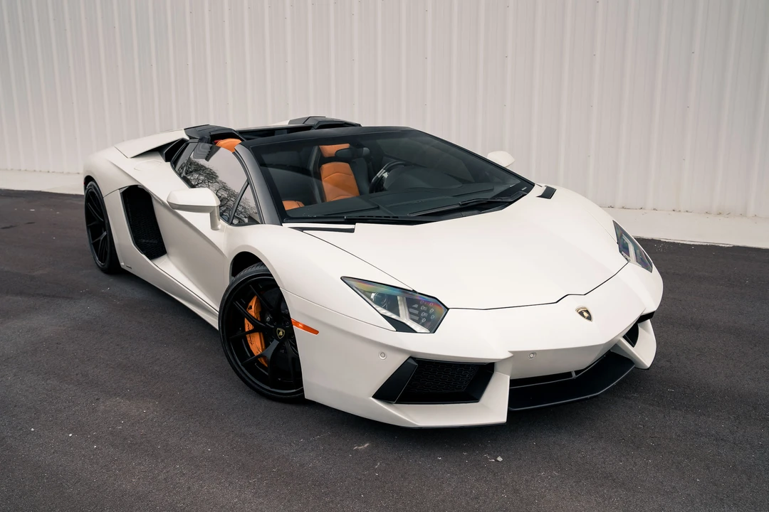 2014 Lamborghini Aventador LP700-4 - Image 15 of 31