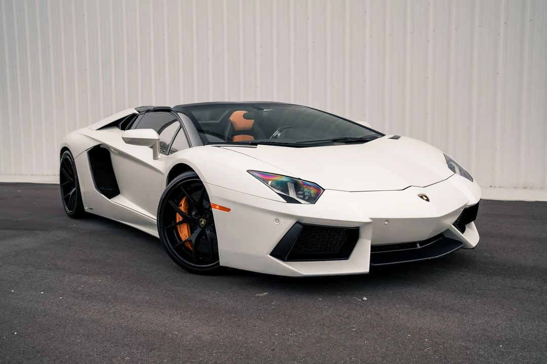 2014 Lamborghini Aventador LP700-4 - Image 16 of 31