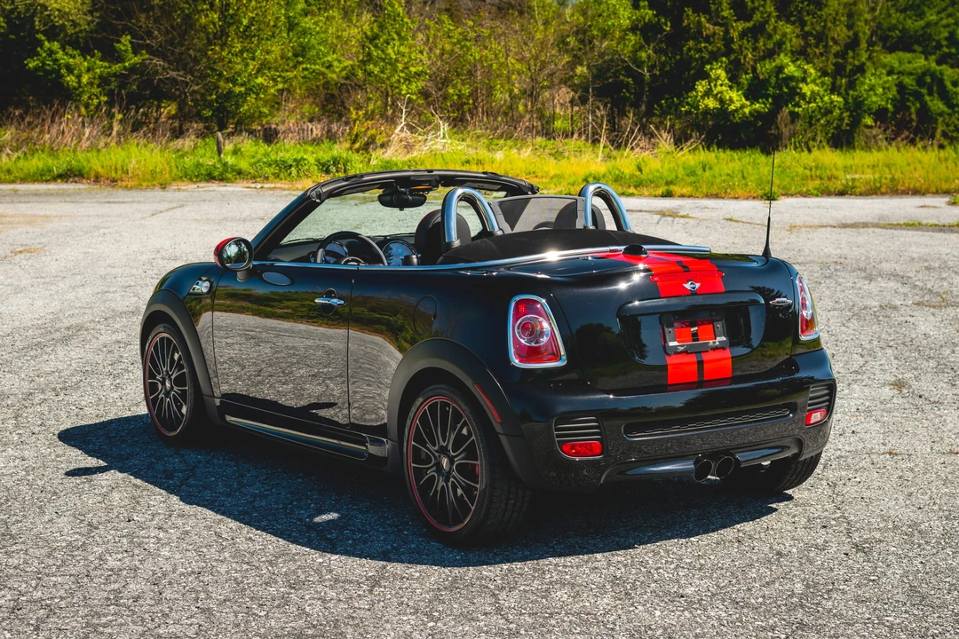 2014 Mini Coupe & Roadster - Image 25 of 31