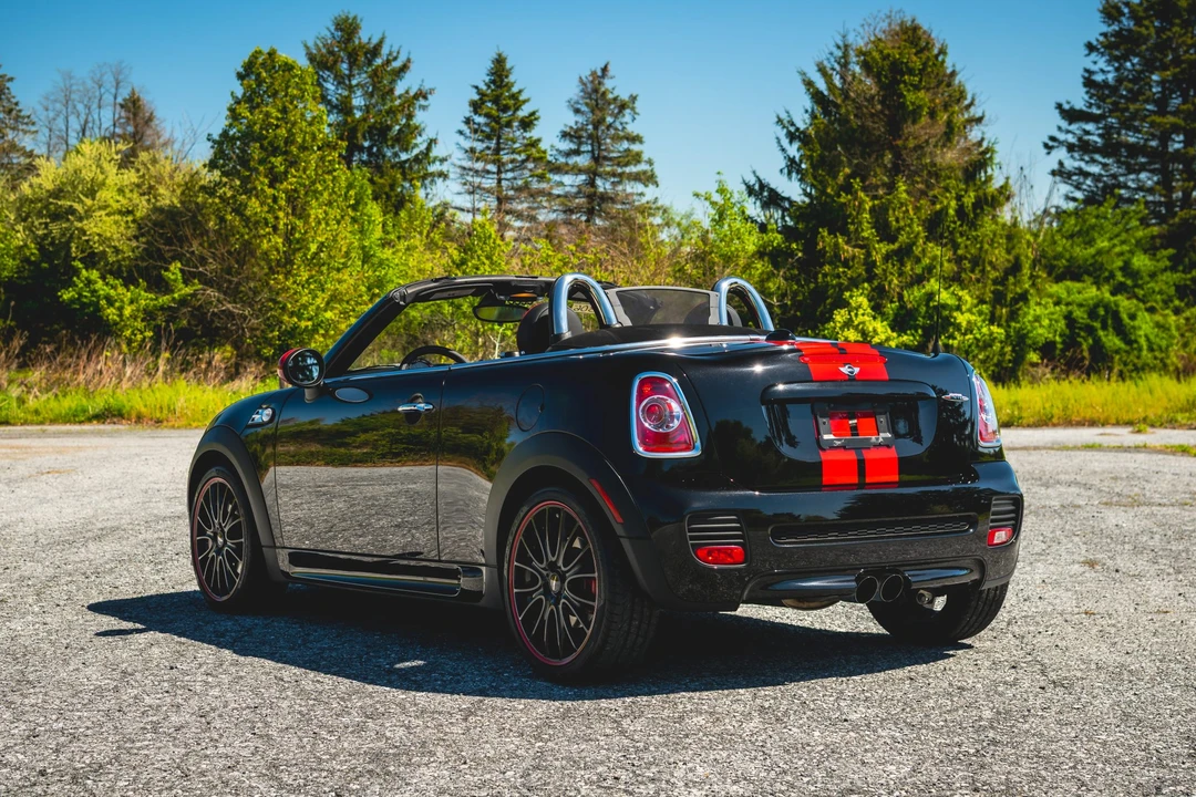 2014 Mini Coupe & Roadster - Image 24 of 31