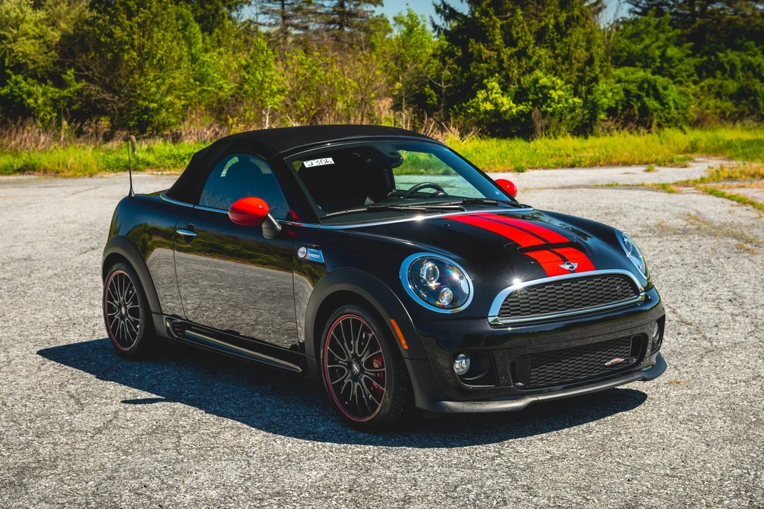 2014 Mini Coupe & Roadster - Image 9 of 31