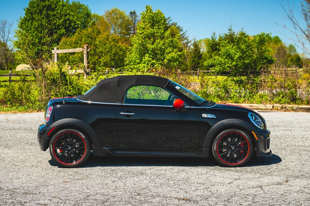 2014 Mini Coupe & Roadster - Image 8 of 31