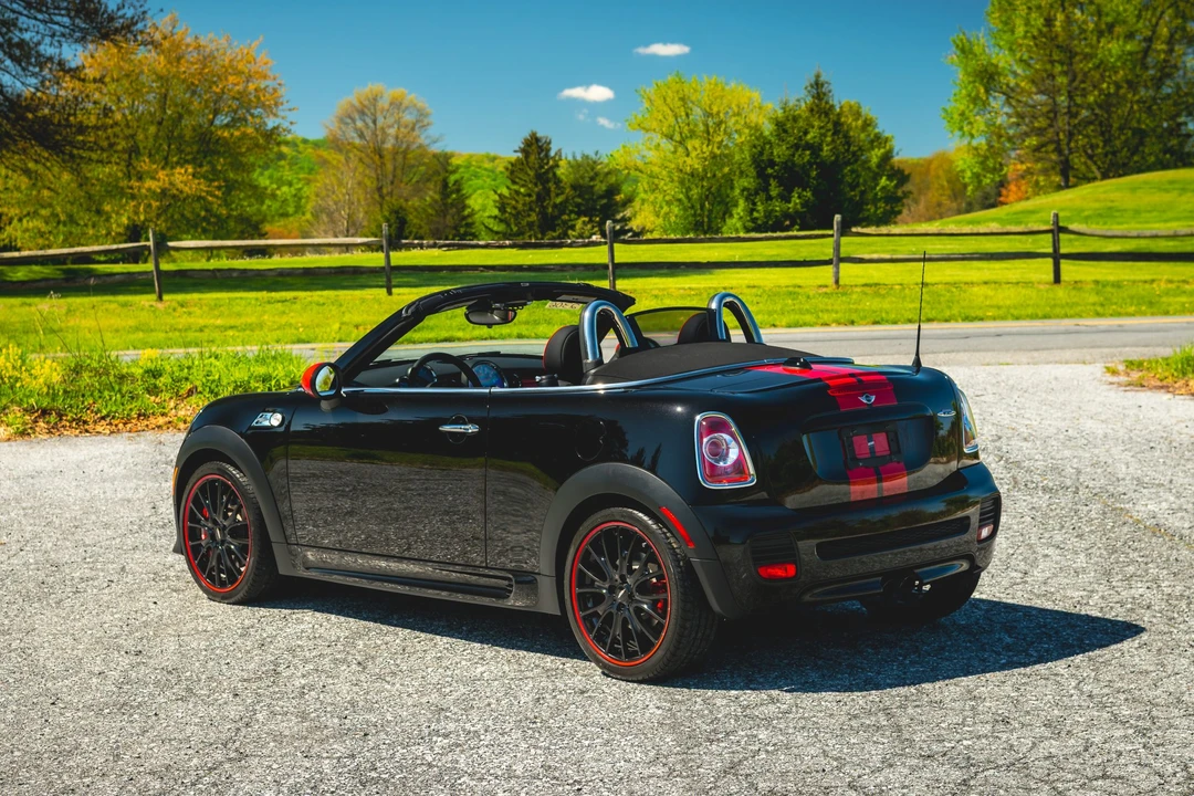 2014 Mini Coupe & Roadster - Image 22 of 31
