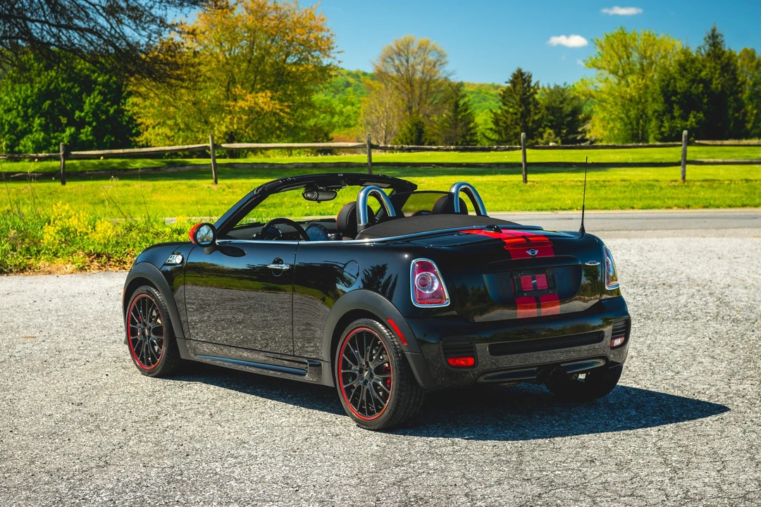 2014 Mini Coupe & Roadster - Image 28 of 31