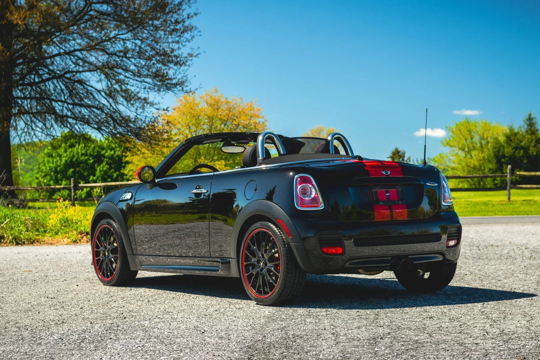2014 Mini Coupe & Roadster - Image 29 of 31