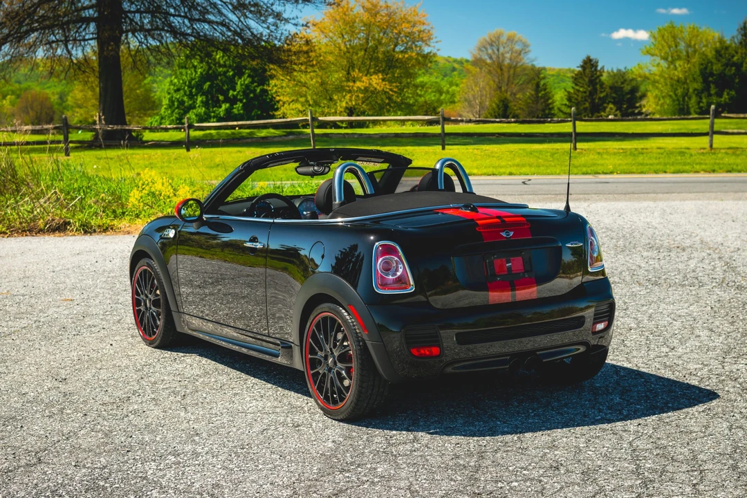 2014 Mini Coupe & Roadster - Image 30 of 31