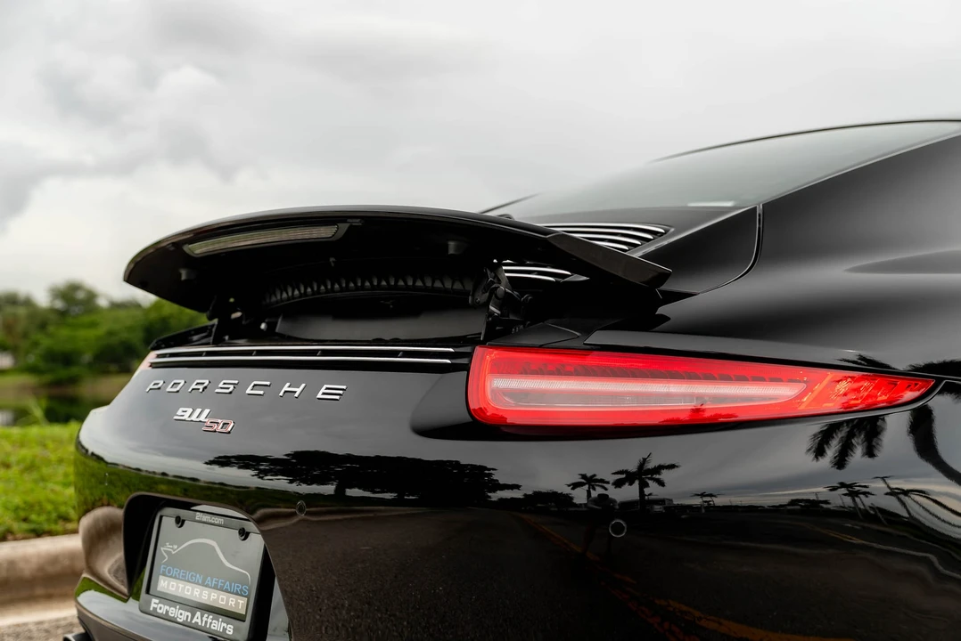 2014 Porsche 991 Carrera - Image 29 of 31