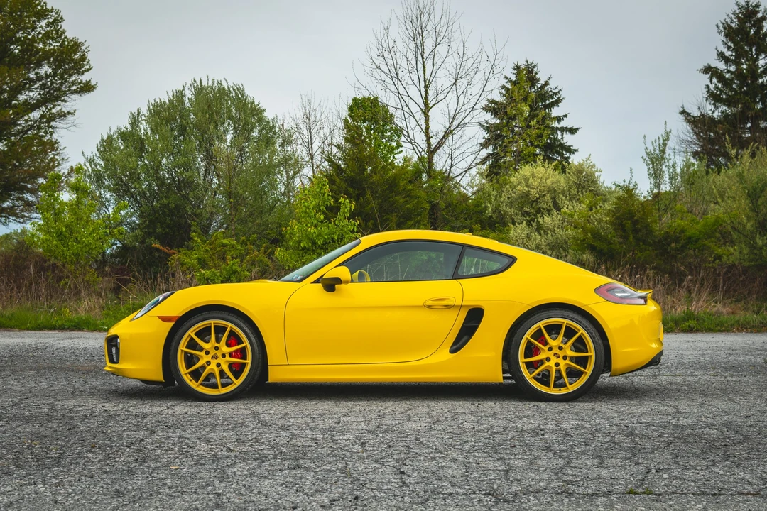 2014 Porsche 981 Cayman S - Image 25 of 31