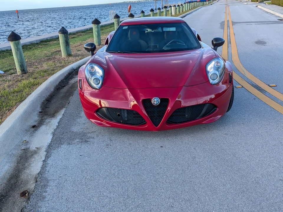 2015 Alfa Romeo 4C Coupe - Image 8 of 31