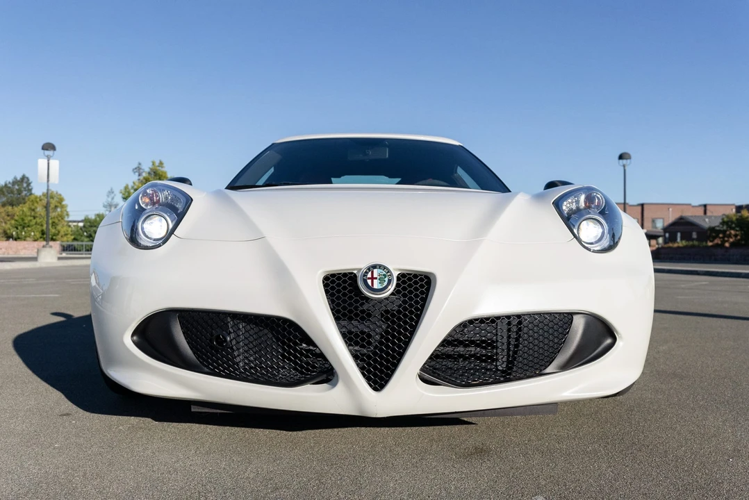 2015 Alfa Romeo 4C Coupe - Image 9 of 31
