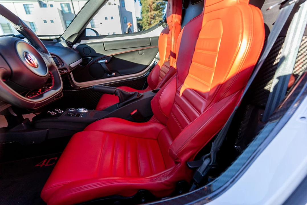 2015 Alfa Romeo 4C Coupe - Image 31 of 31