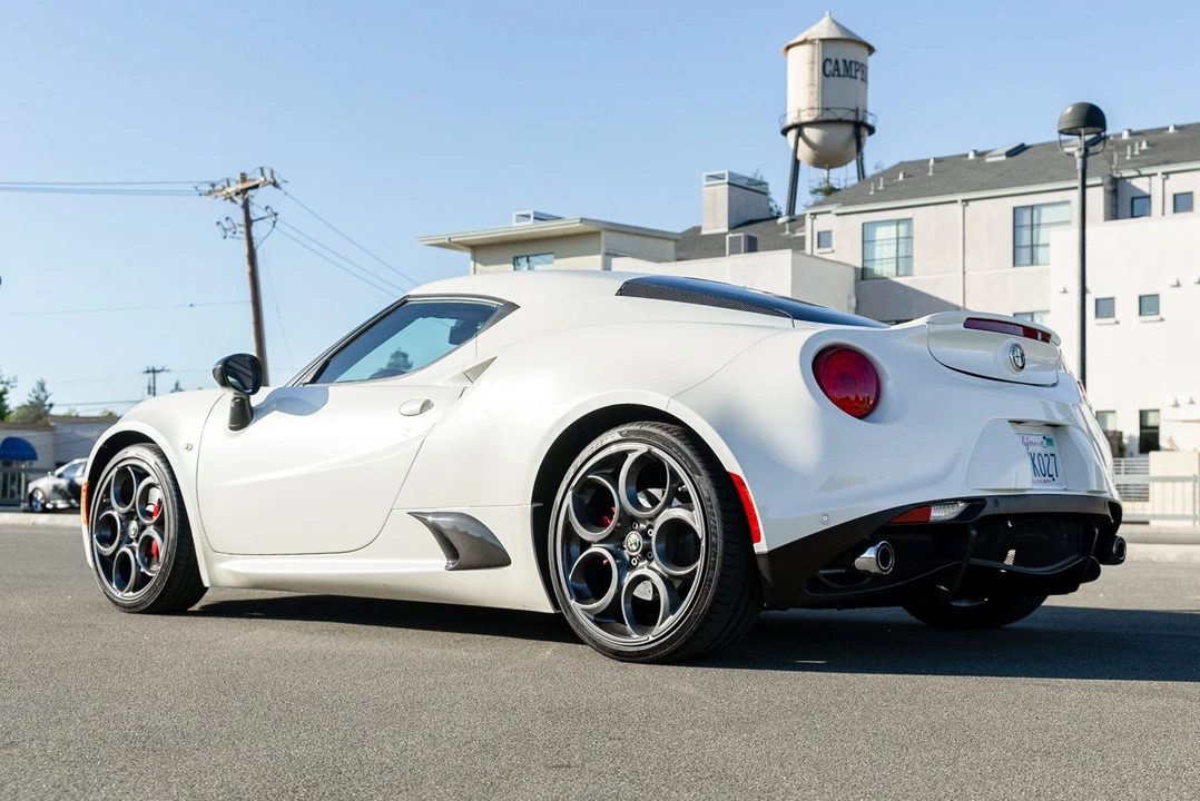 2015 Alfa Romeo 4C Coupe - Image 4 of 31