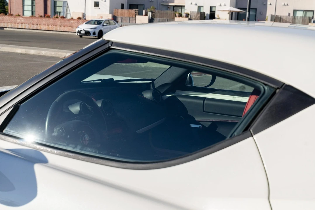 2015 Alfa Romeo 4C Coupe - Image 20 of 31
