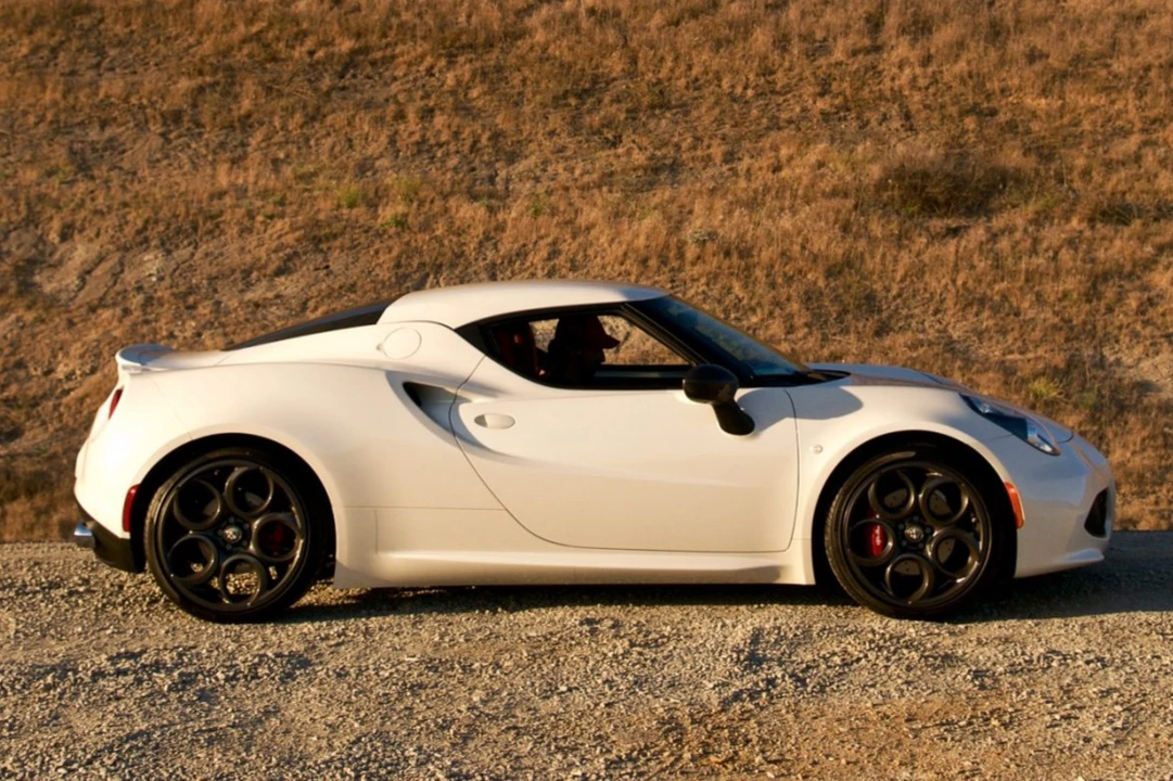 2015 Alfa Romeo 4C Coupe - Image 7 of 31