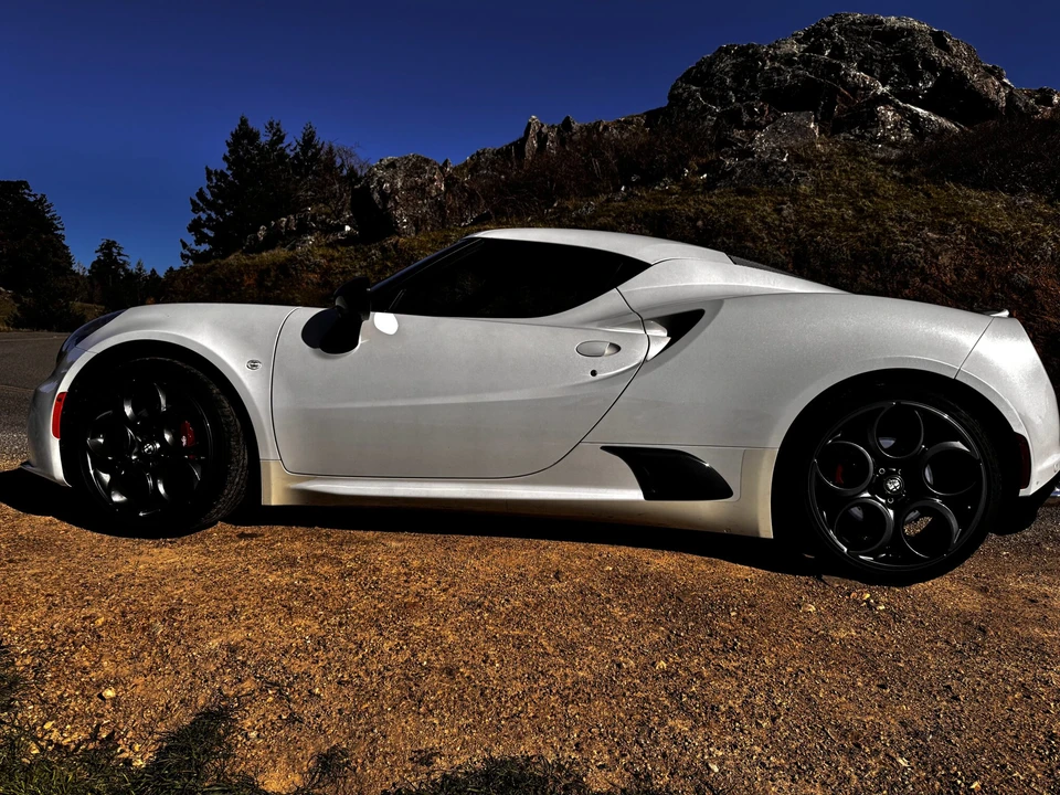 2015 Alfa Romeo 4C Coupe - Image 12 of 31