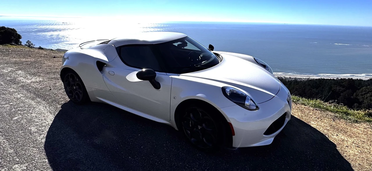 2015 Alfa Romeo 4C Coupe - Image 6 of 31