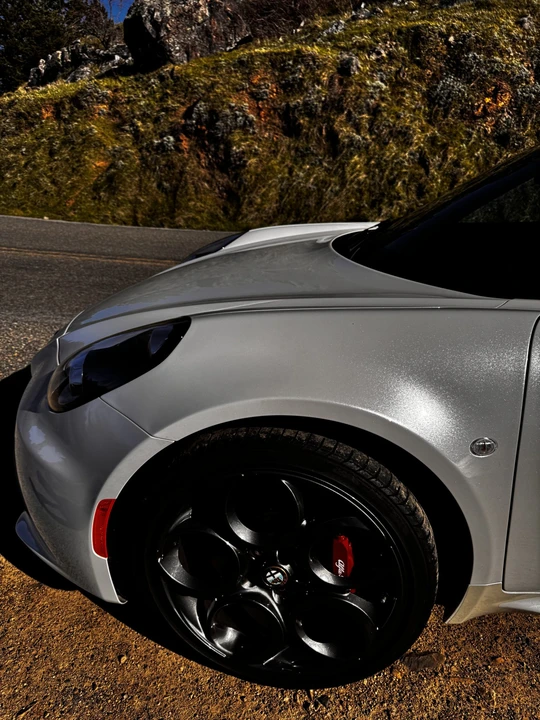 2015 Alfa Romeo 4C Coupe - Image 18 of 31