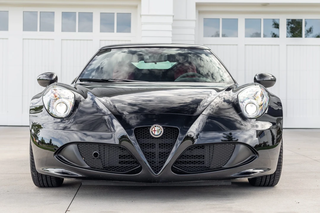 2015 Alfa Romeo 4C Coupe - Image 8 of 31