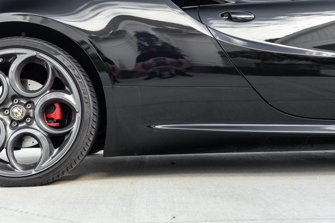 2015 Alfa Romeo 4C Coupe - Image 28 of 31