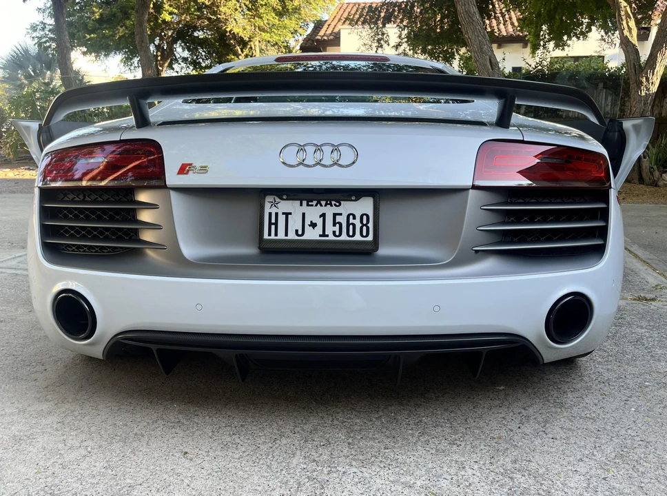 2015 Audi 42 R8 - Image 14 of 31