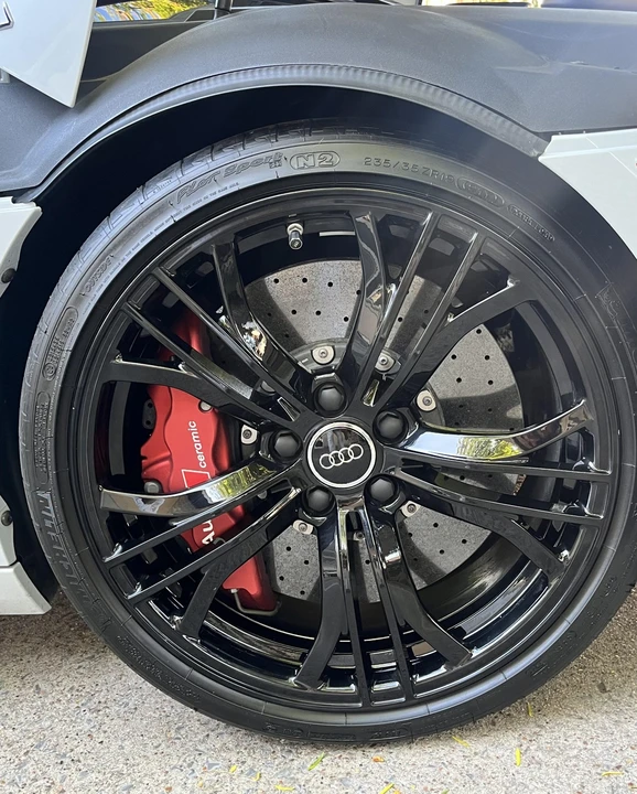2015 Audi 42 R8 - Image 30 of 31