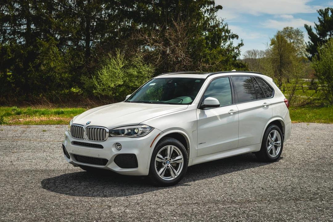 2015 BMW F15 X5 xDrive50i & M50d - Image 5 of 31