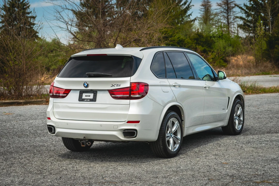 2015 BMW F15 X5 xDrive50i & M50d - Image 28 of 31