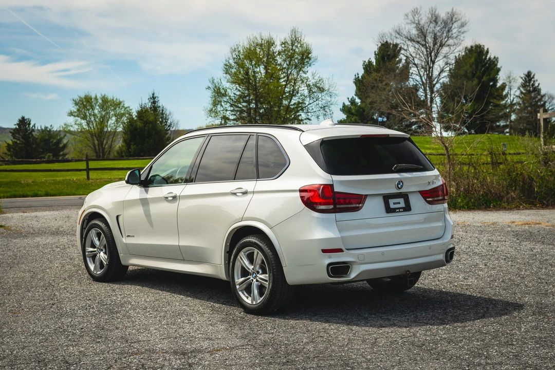 2015 BMW F15 X5 xDrive50i & M50d - Image 16 of 31
