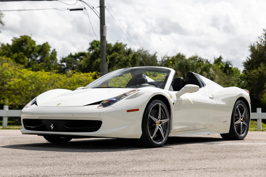 2015 Ferrari 458 Spider - Image 12 of 31