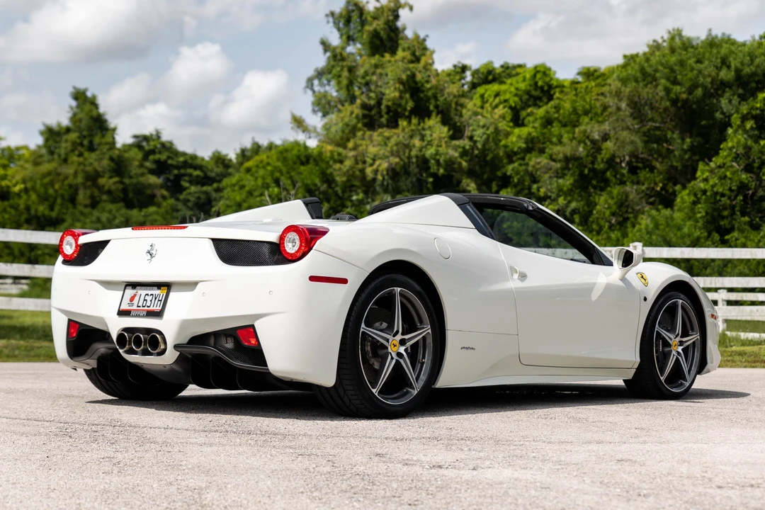 2015 Ferrari 458 Spider - Image 6 of 31