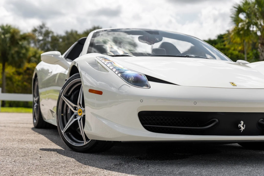 2015 Ferrari 458 Spider - Image 14 of 31