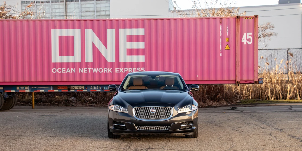 2015 Jaguar X351 XJ - Image 24 of 31