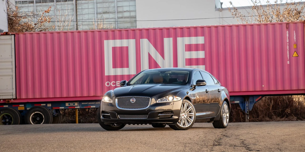 2015 Jaguar X351 XJ - Image 2 of 31