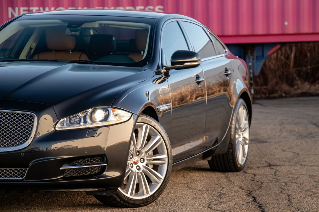 2015 Jaguar X351 XJ - Image 30 of 31